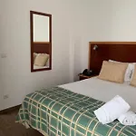 Louro Hotell
