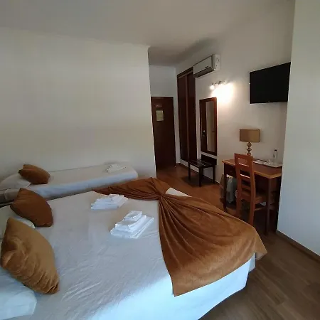 Louro Ξενοδοχείο