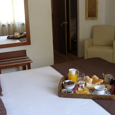 Ξενοδοχείο Louro Όμπιδος