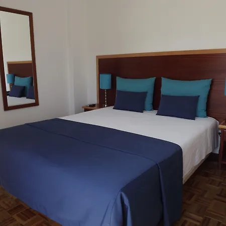 Louro Όμπιδος