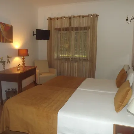 Louro Hotel 3*