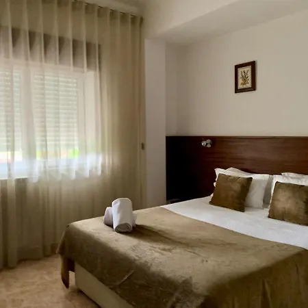 Hotel Louro 3*