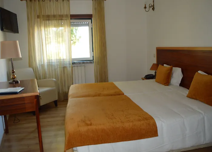 מלון Louro אובידוס