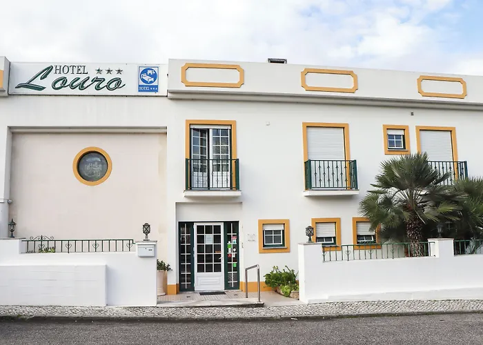 Louro فندق